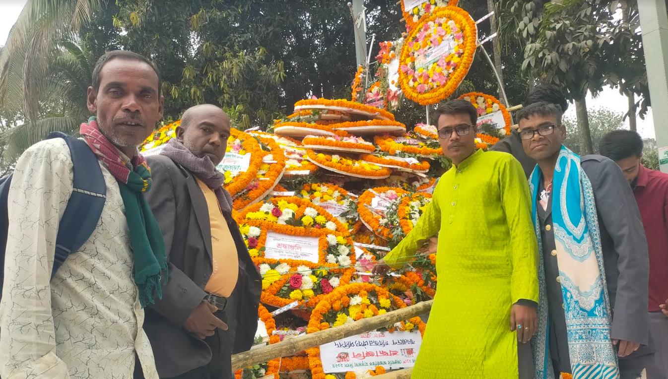 বগুড়ায় আন্তর্জাতিক মাতৃভাষা দিবসে আদিবাসী পরিষদের শ্রদ্ধাঞ্জলি 