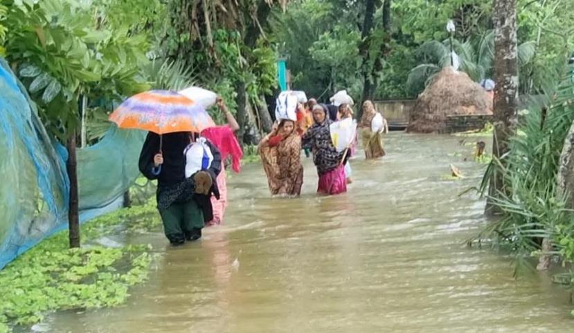 নোয়াখালীতে ফের বন্যা পরিস্থিতি অবনতি