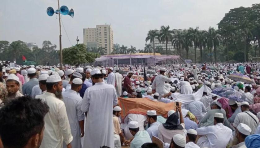 সোহরাওয়ার্দী উদ্যানে ইসলামি সম্মেলনে আলেম-ওলামাদের ঢল
