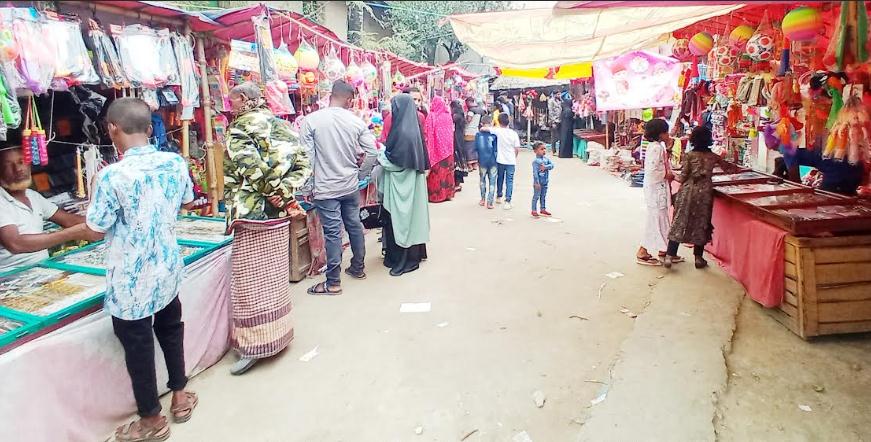 আদমদীঘিতে বাঙ্গালীর ঐতিহ্য নবান্ন উৎসব ঈদের আমেজে পালন
